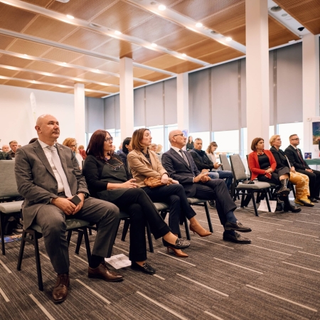 580551871 1502494951502617 7755397122137829161 N